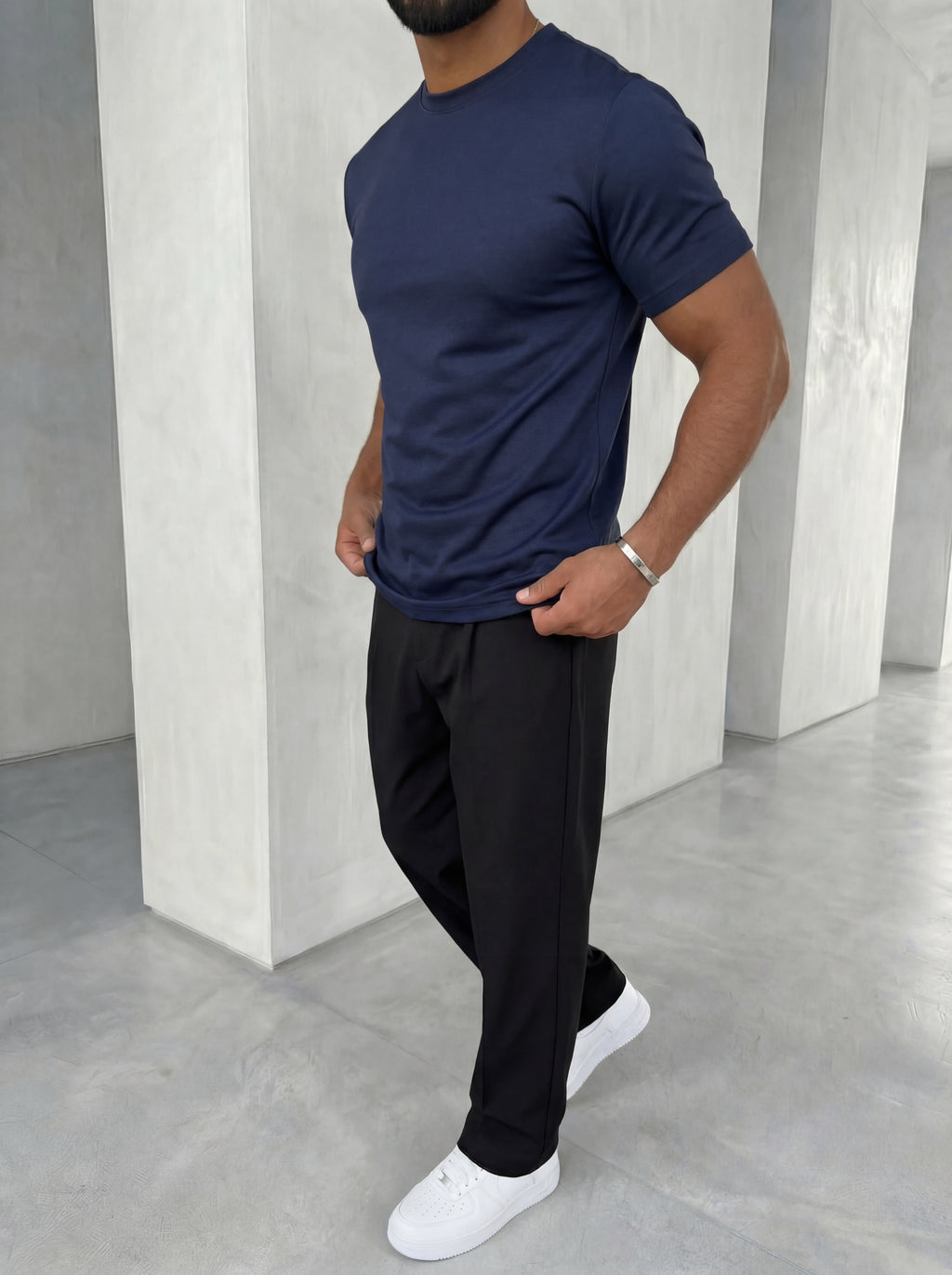 The Essential Tee Midnight Blue