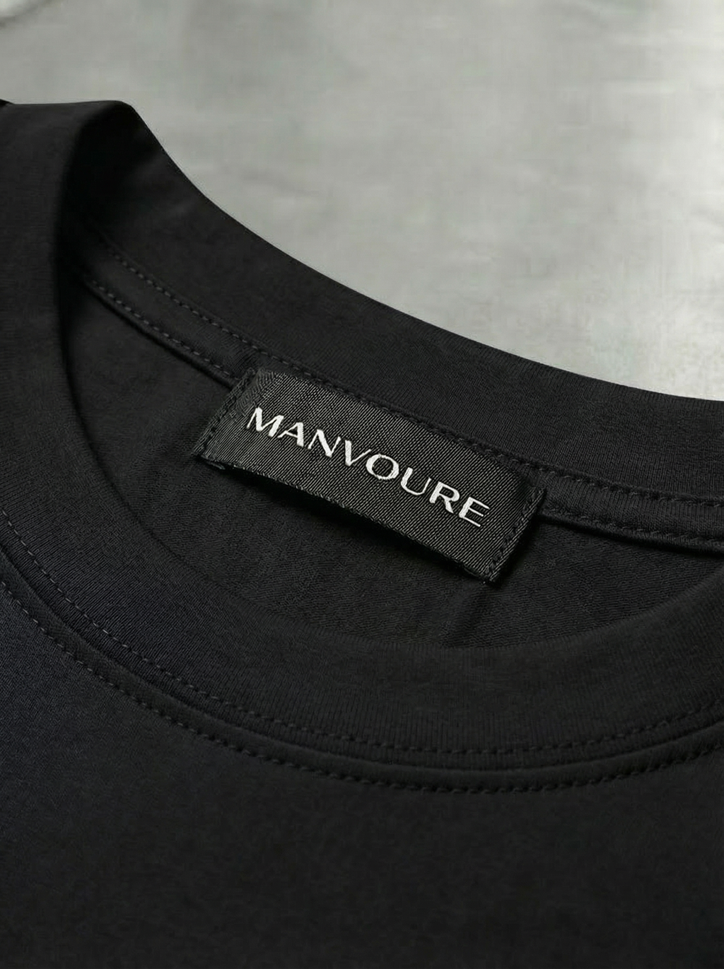 The Essential Sleeve Jet Black