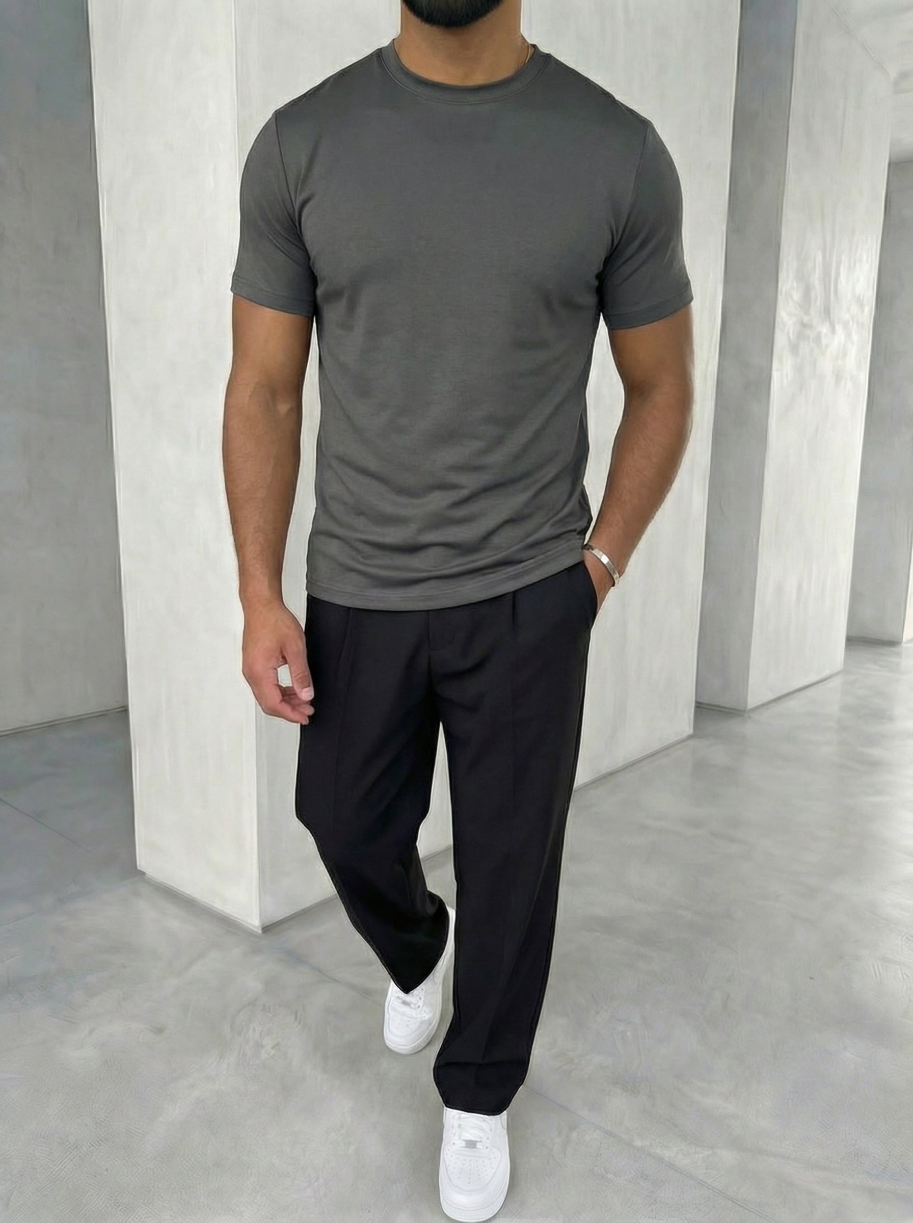 The Essential Tee Stone Grey