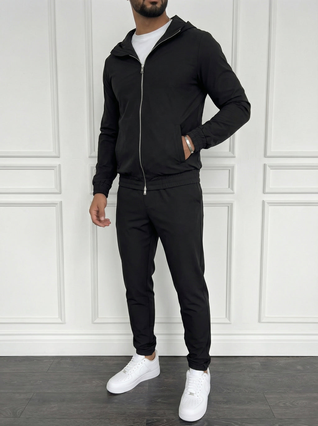 The Hooded Motion Set Jet Black