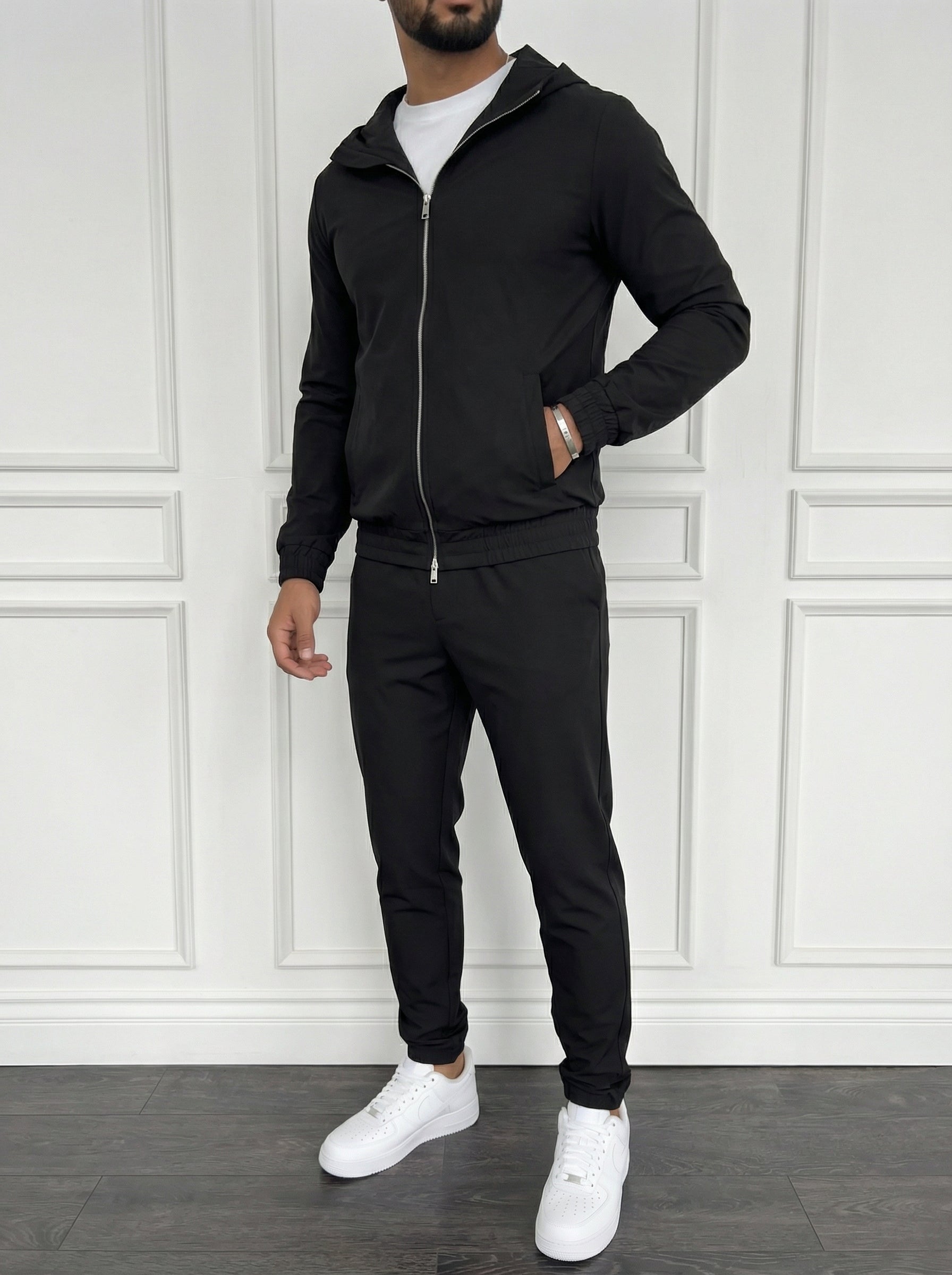 The Hooded Motion Set Jet Black
