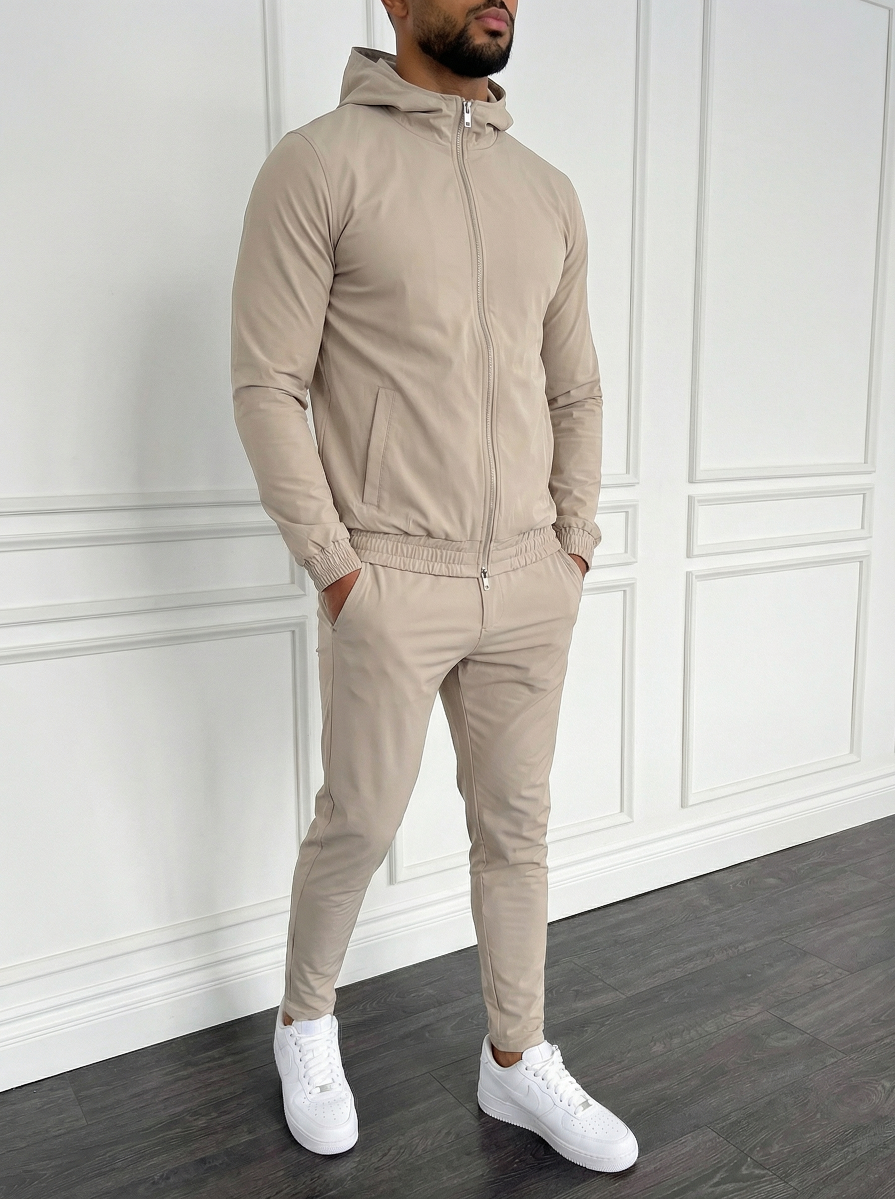 The Hooded Motion Set Sand Beige