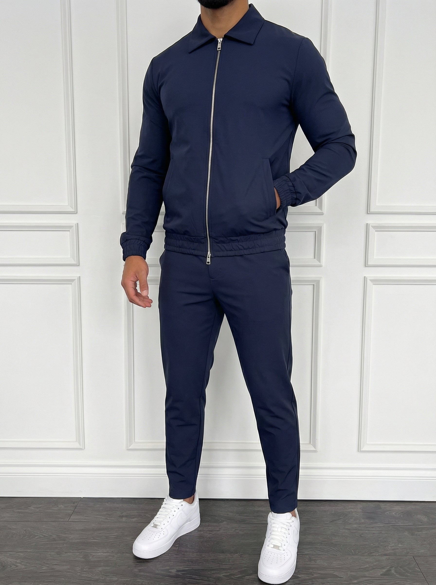 The Motion Set Midnight Blue