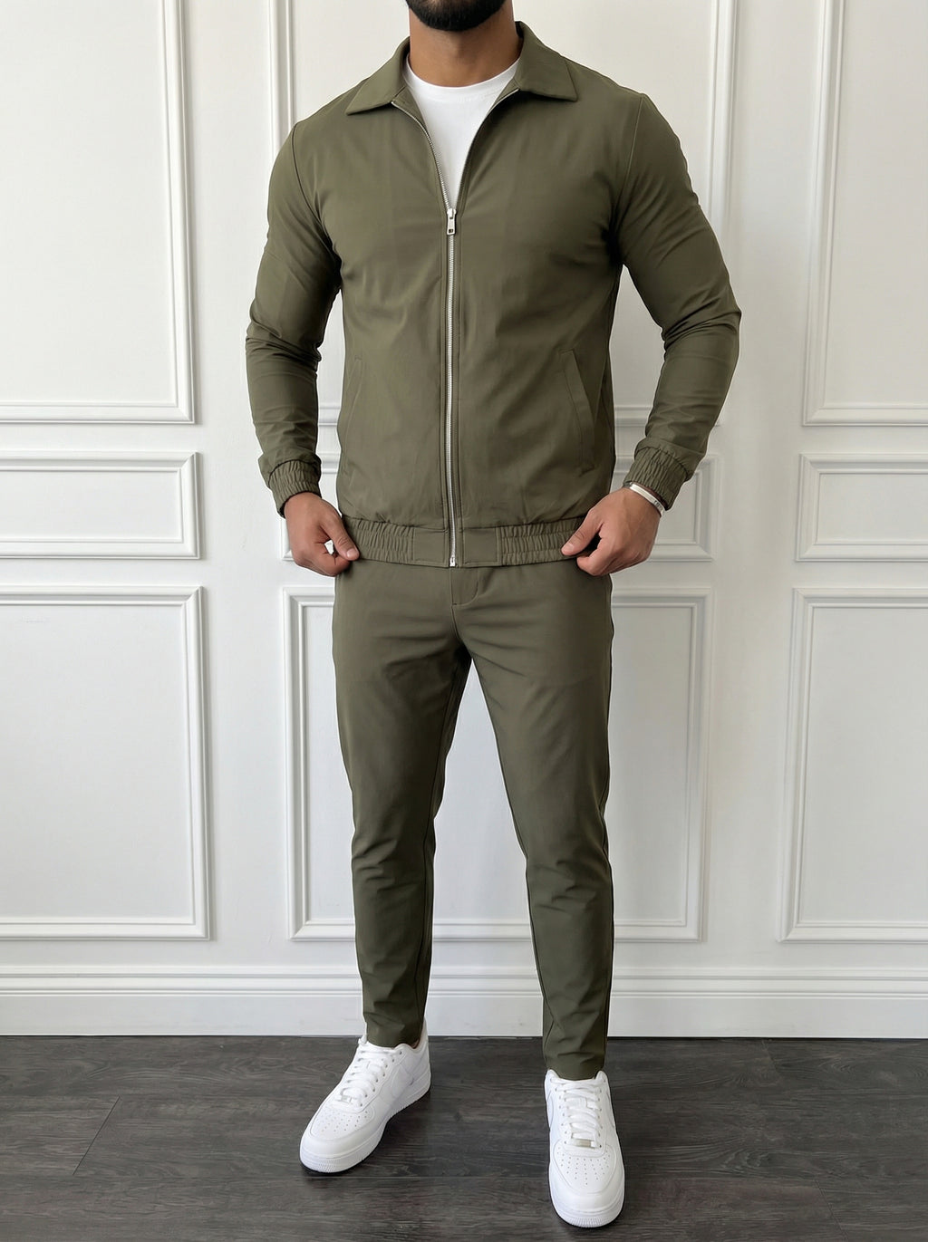 The Motion Set Forest Green