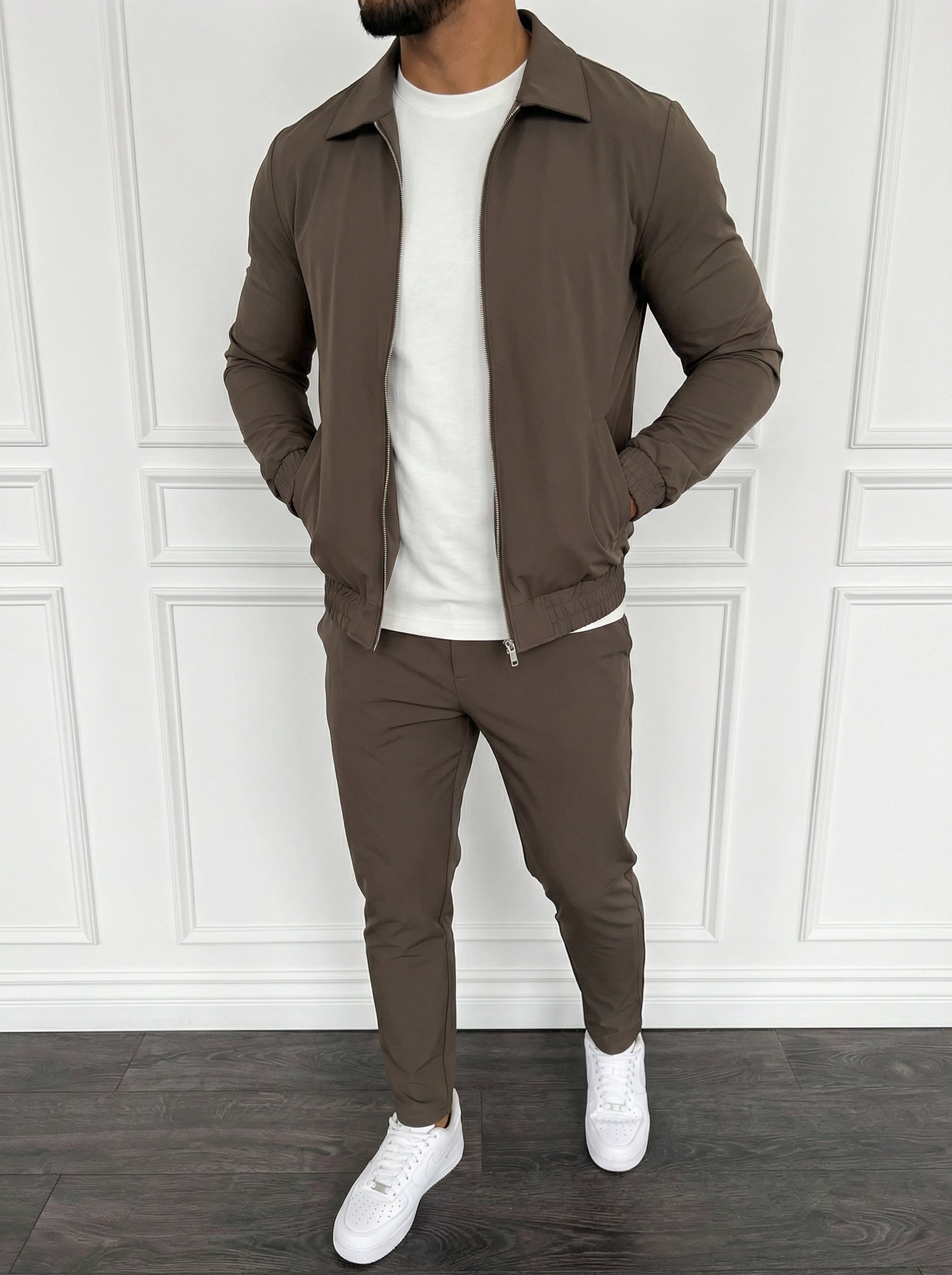 The Motion Set Mocha Brown