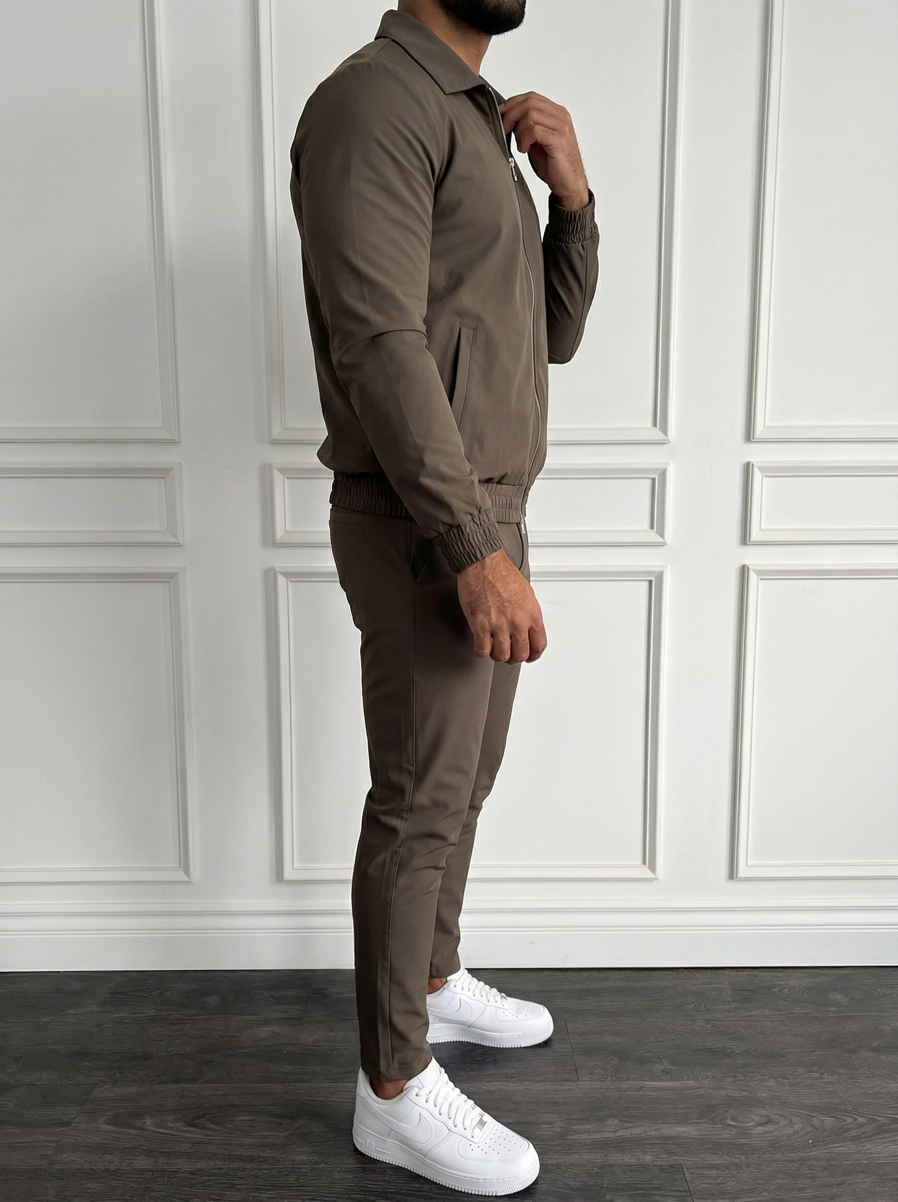 The Motion Set Mocha Brown