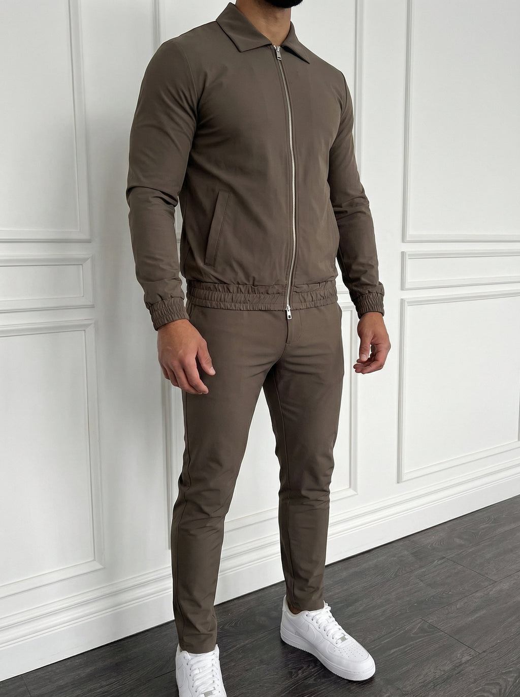 The Motion Set Mocha Brown