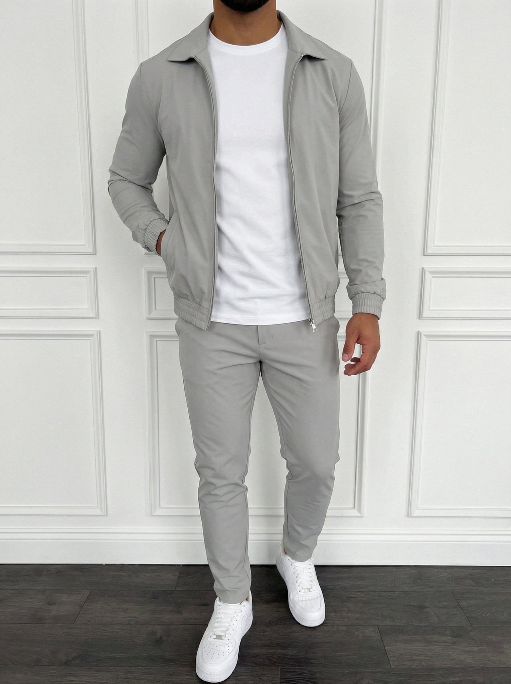 The Motion Set Pearl Grey