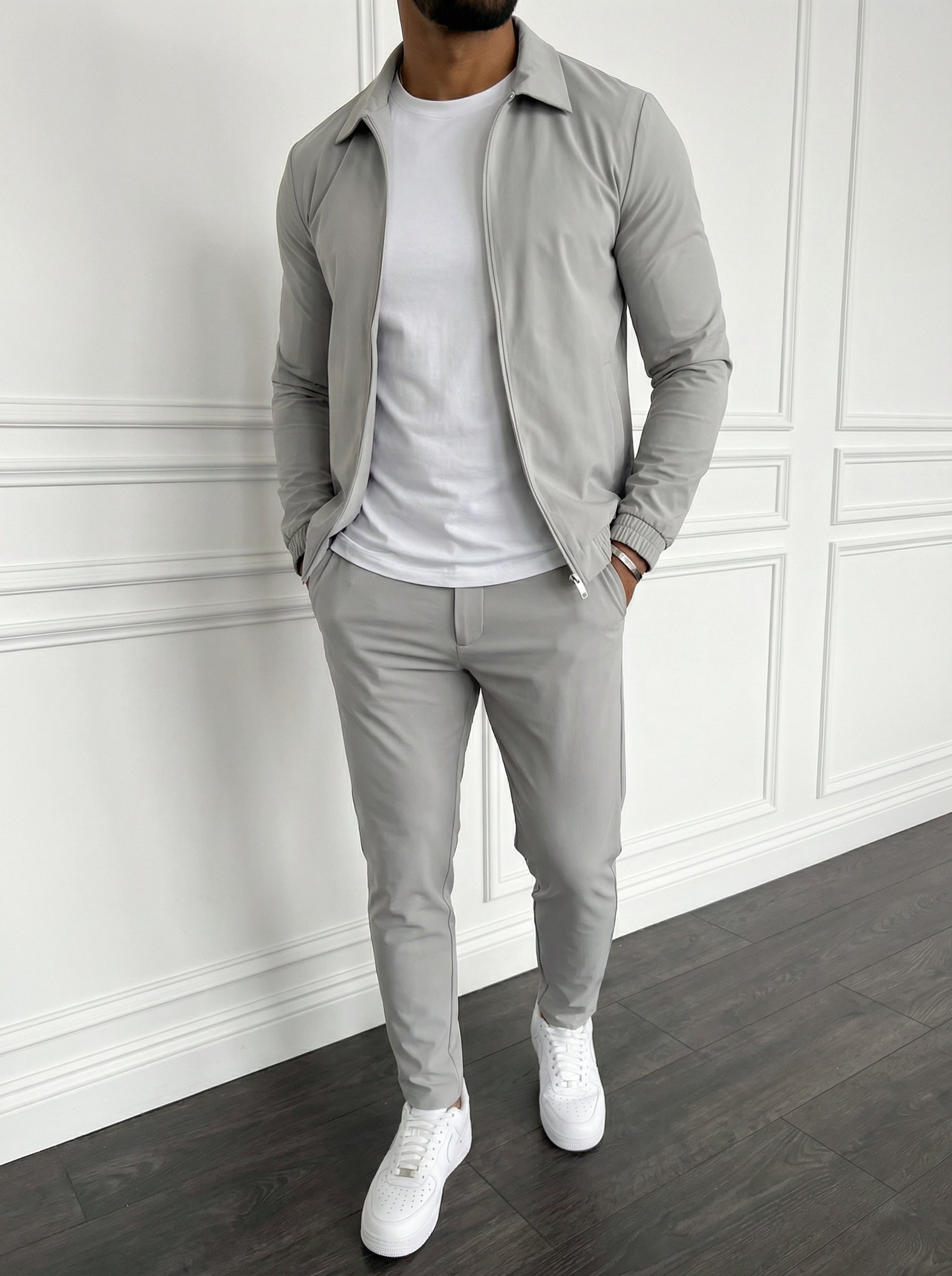 The Motion Set Pearl Grey