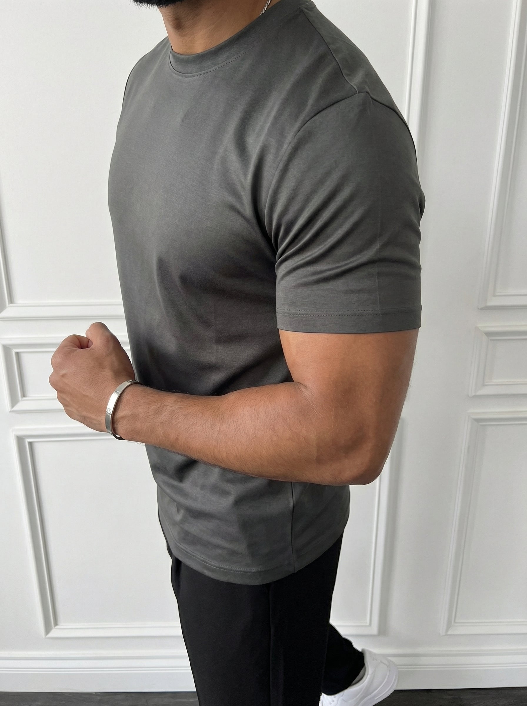 The Essential Tee Stone Grey