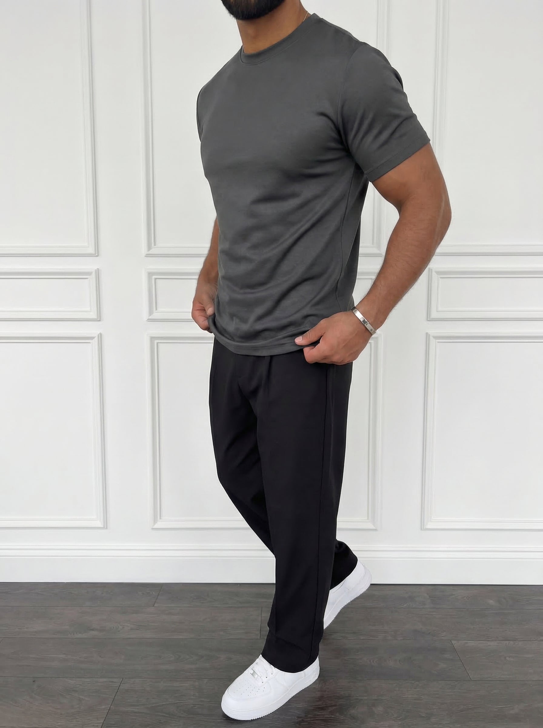 The Essential Tee Stone Grey
